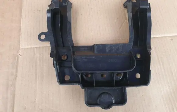 Honda CR-V Front bumper mounting bracket 71129T1VE010M1