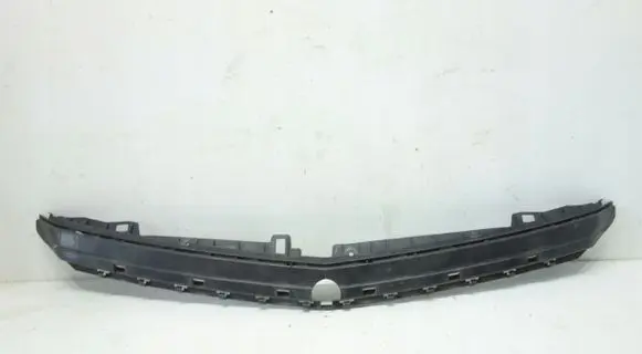 Mercedes-Benz B W246 W242 Front bumper mounting bracket A2468850365