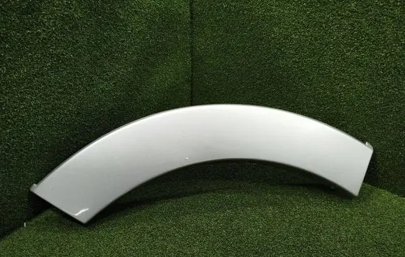 Mitsubishi Pajero Rear arch trim 7407A093