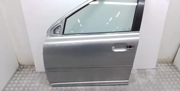Volvo XC90 Front door