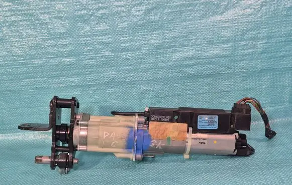Volkswagen PASSAT B6 Tailgate/trunk/boot lift motor 3C9827383E E5050013J