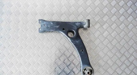 Toyota Prius (XW20) Front lower control arm/wishbone 4806947040 4806947030
