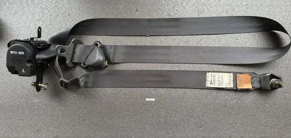 Nissan Patrol Y60 Third row seat belt 8984520J11
