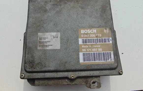 Peugeot 106 Other control units/modules 9617149780 0261200773