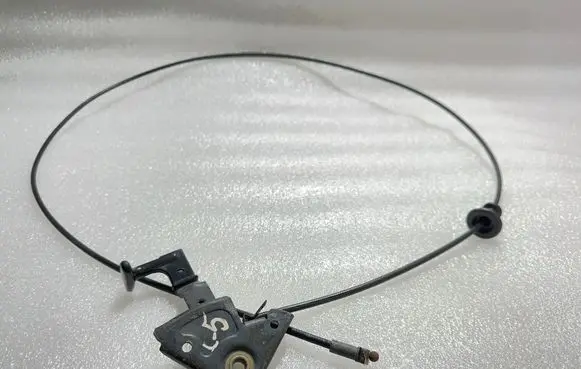 Audi A6 Allroad C5 Engine bonnet/hood lock release cable 8D0823591A