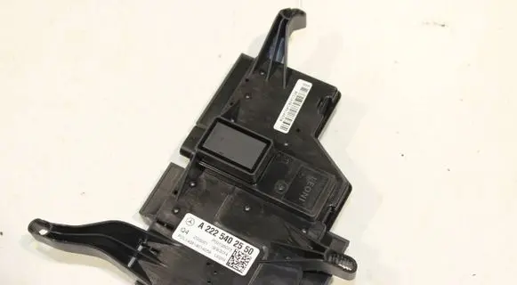 Mercedes-Benz S W222 Fuse module A2225402550 P00105073