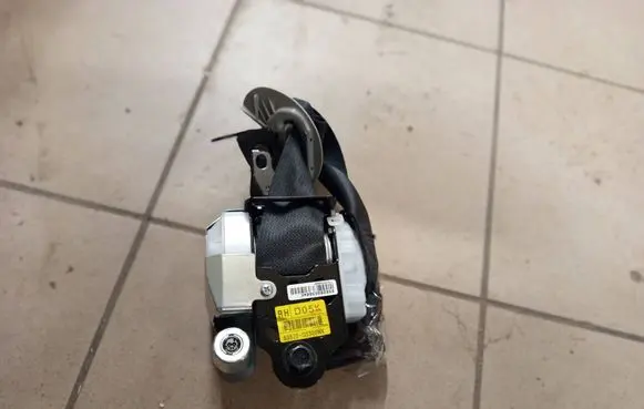 KIA Niro Rear seatbelt 89820G5300