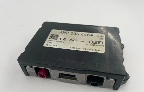 Audi A7 S7 4G Aerial antenna amplifier 4H0035446A