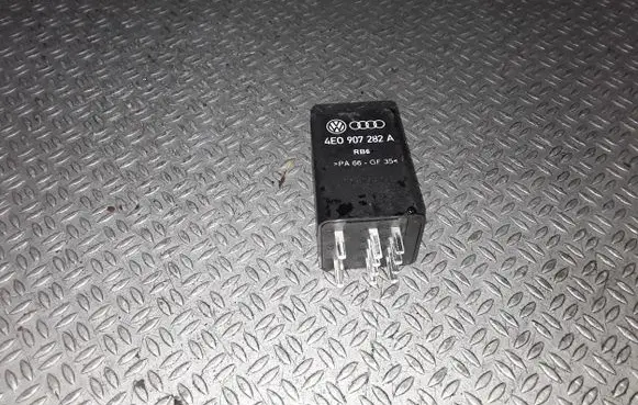 Volkswagen Phaeton Other relay 0281003029