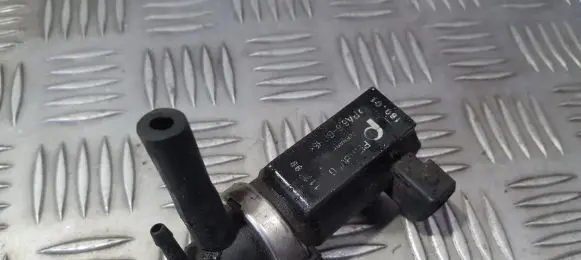 Audi A4 S4 B5 8D Turbo solenoid valve 8D0906627 72190332