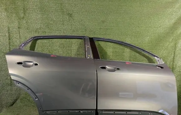 KIA Sportage Front door 
