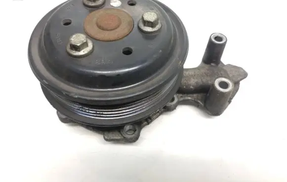 Ford Focus Water pump CM5G8501FB