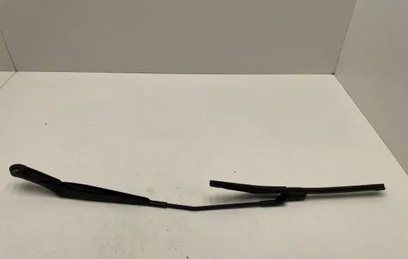Windshield/front glass wiper blade