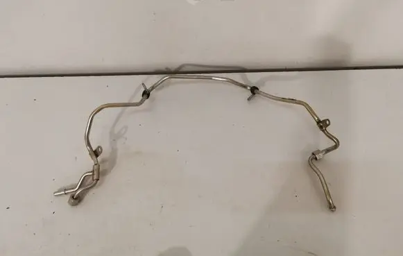 BMW 8 G14 Fuel line pipe 8090773