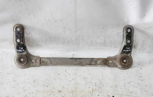 Nissan X-Trail T31 Front axle beam M9RC830