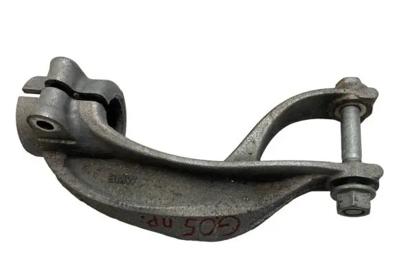 BMW X7 G07 Lower shock absorber bracket 6876684