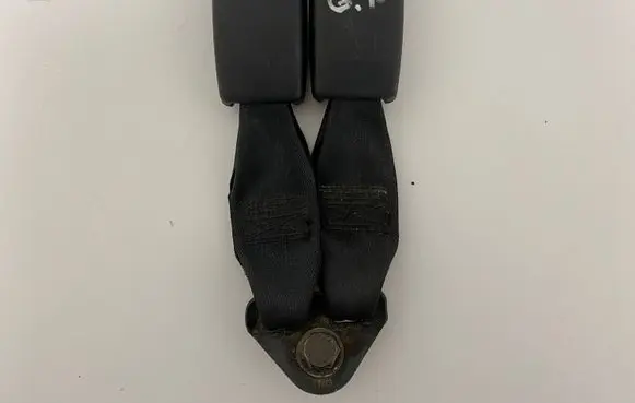 Nissan Almera N16 Rear seatbelt buckle 010501 300401