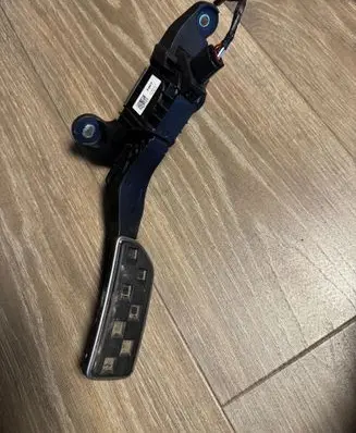 Hyundai Ioniq 5 Accelerator throttle pedal 00136810