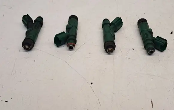 Toyota Prius (XW20) Fuel injectors set 2325021020