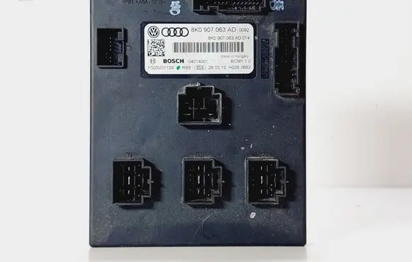 Audi A5 8T 8F Comfort/convenience module 8K0907063AD