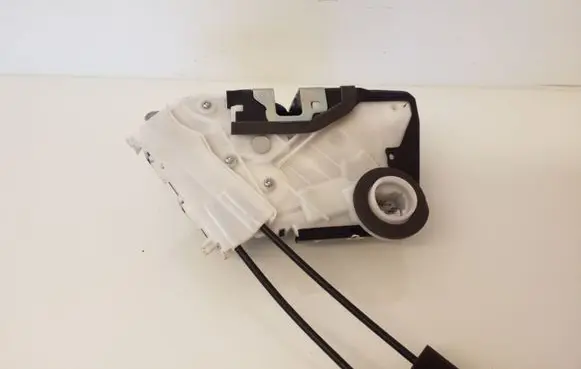 Subaru Outback (BS) Front door lock A044900