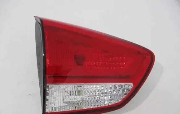 KIA Carens III Tailgate rear/tail lights 92403A4