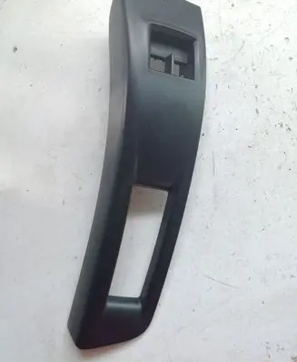 Opel Astra J Front door interior handle trim 466229783