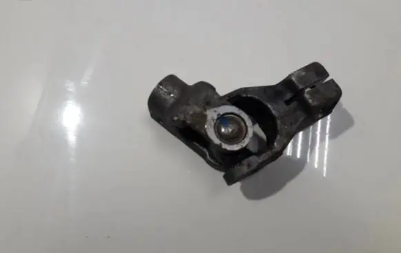Toyota Avensis T250 Steering column universal joint