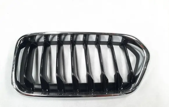 Front bumper upper radiator grill