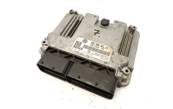 Seat Leon (1P) Engine control unit/module 03G906021LK 0281013279 1039S14554