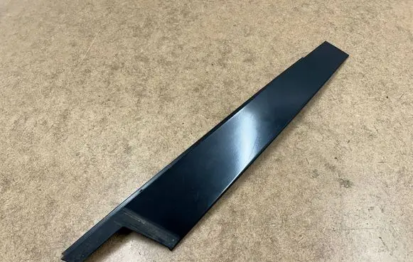 BMW 3 E46 Front door trim (molding) 51338160969 8160969