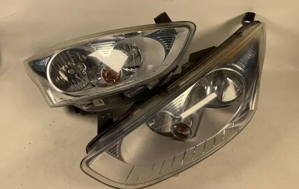 Ford B-MAX Headlight/headlamp AV113W030AE