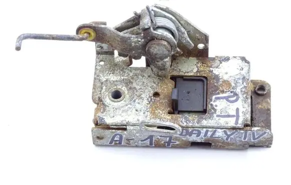 Iveco Daily 4th gen Rear door lock