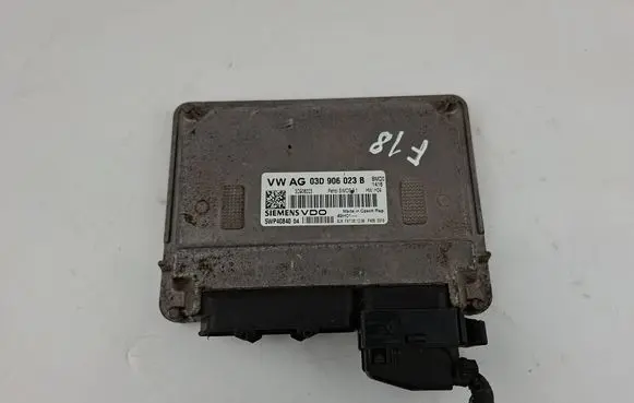 Skoda Fabia Mk2 (5J) Engine control unit/module 03D906023B 5WP4084004