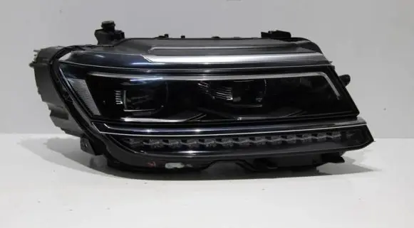 Volkswagen Tiguan Allspace Headlight/headlamp 5NN941082C 030110123605 LE15A6359