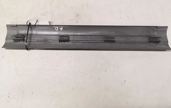 BMW 3 E90 E91 Front sill trim cover 51437058149 11242010 107067