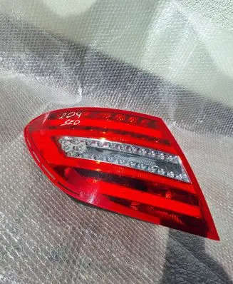 Mercedes-Benz C W204 Rear/tail lights 2049060403 133298251 15259F