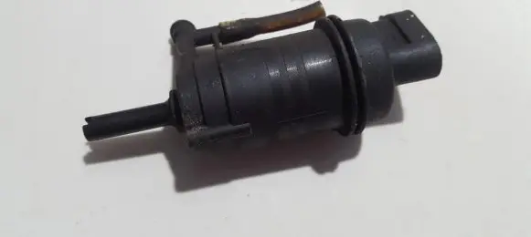 Renault Clio I Windscreen/windshield washer pump 7700802336