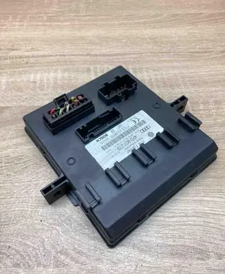 Audi Q7 4L Comfort/convenience module 4F0907279 4F0910279K BVB