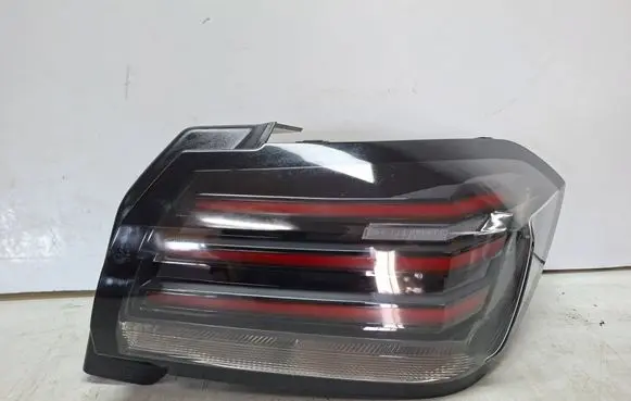 Peugeot 208 II Rear/tail lights S27612703 9851060880