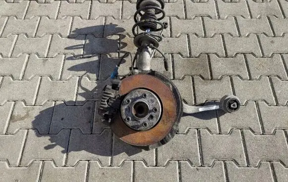 BMW 5 E60 E61 Front wheel hub spindle knuckle