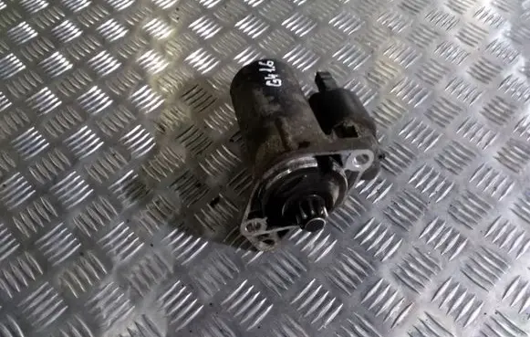 Volkswagen Golf IV Starter motor