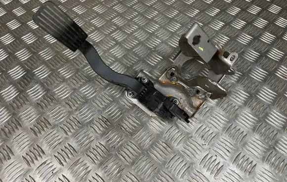 Citroen C3 Aircross Accelerator throttle pedal 3637657