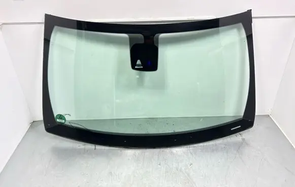 Jeep Grand Cherokee Front windscreen/windshield window 