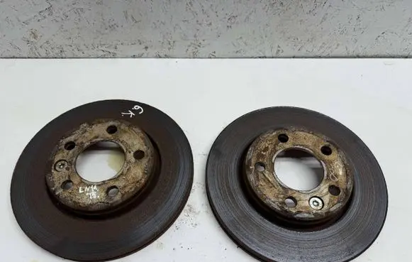 Volkswagen Transporter - Caravelle T5 Rear brake disc