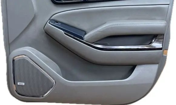GMC Yukon Front door card panel trim 22953149