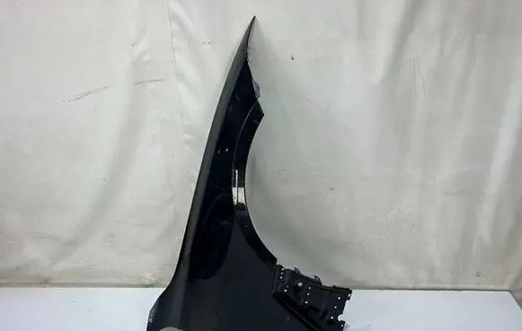 BMW i4 Fender