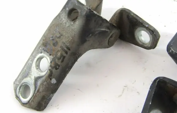 Peugeot 4007 Front door hinge set 