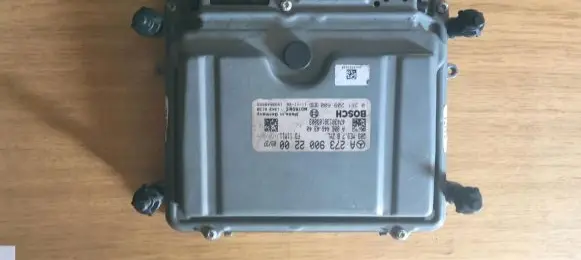 Mercedes-Benz GL X164 Engine control unit/module A2739002200