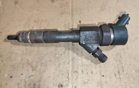 Renault Espace IV Fuel injector 8200100272 0445110110